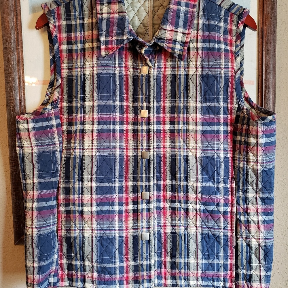 Ladies quilted vest